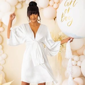 NEVER WORN! Perfect for maternity shoot or baby shower. size is in UK 10/US 6